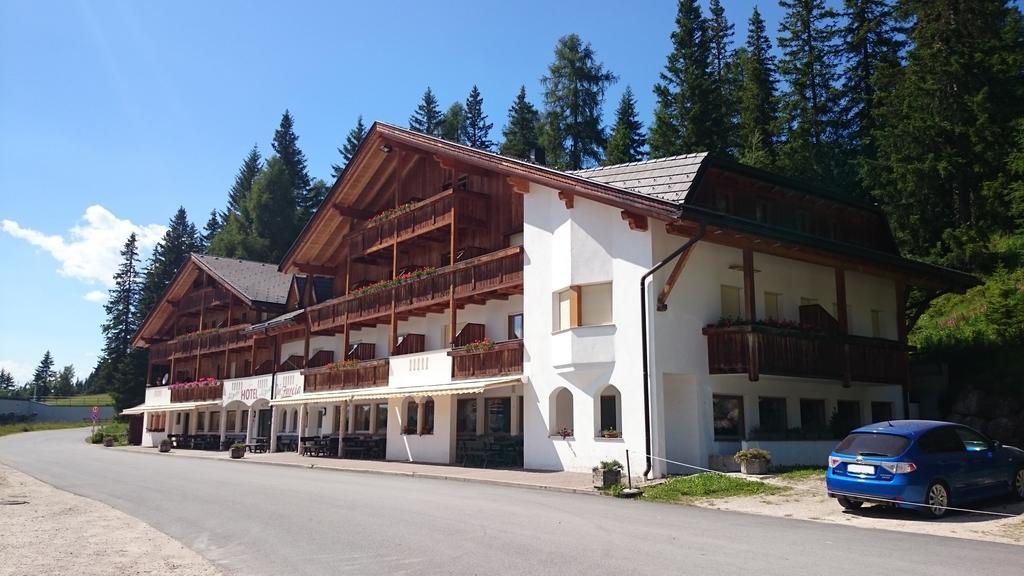 Hotel Ju Furcia San Vigilio Di Marebbe Eksteriør bilde