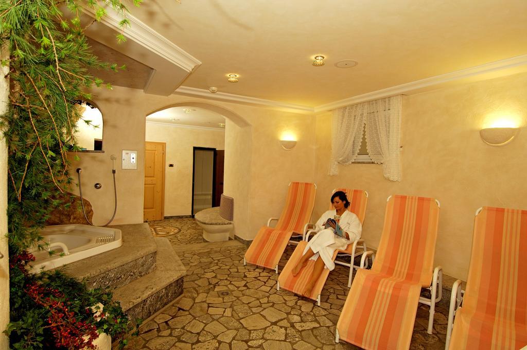 Hotel Ju Furcia San Vigilio Di Marebbe Eksteriør bilde